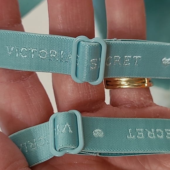 Victoria's Secret Light Teal Blue Lace Lined Perfect Coverage Bra size 40D - Picture 3 of 7